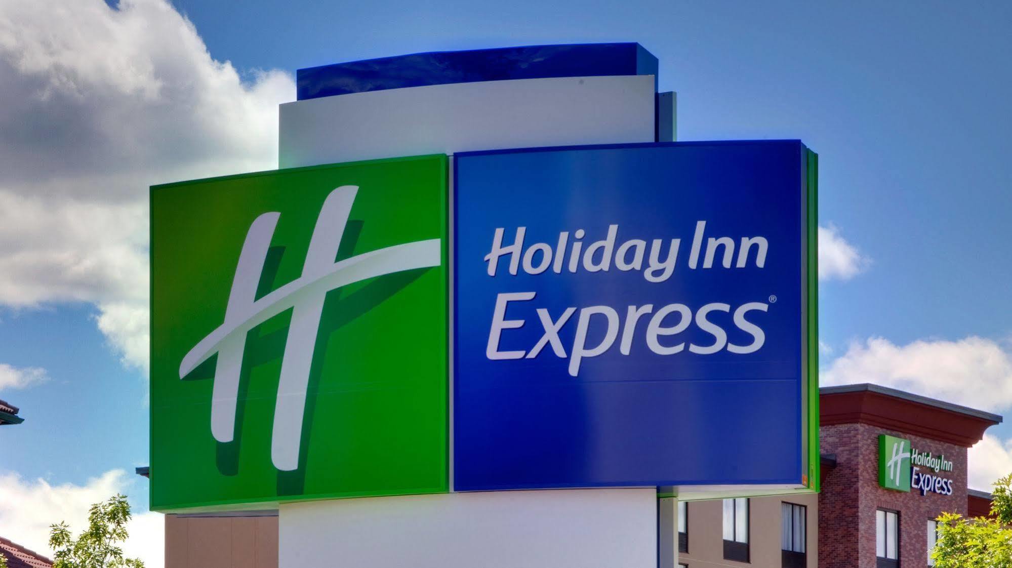 Holiday Inn Express & Suites - Marietta, An Ihg Hotel Exterior photo